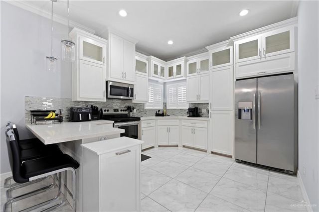 220 Stella Drive, San Juan, TX 78589