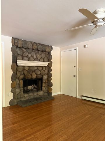 5 Patricia Drive 5, Tyngsborough, MA 01879