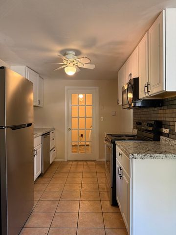 5 Patricia Drive 5, Tyngsborough, MA 01879