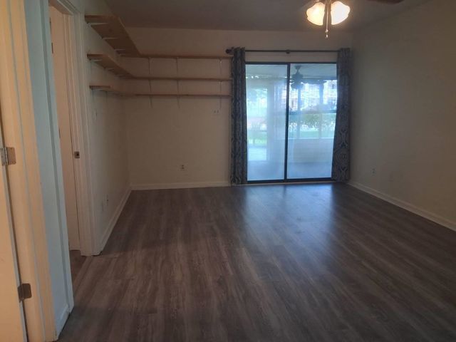 301 Stratford Pl., Murrells Inlet, SC 29576