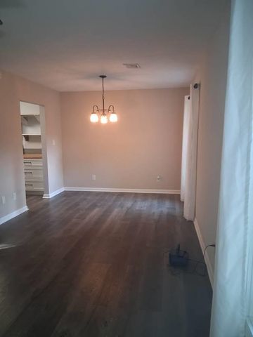 301 Stratford Pl., Murrells Inlet, SC 29576