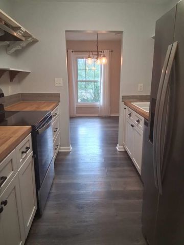 301 Stratford Pl., Murrells Inlet, SC 29576