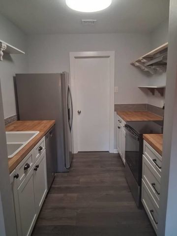 301 Stratford Pl., Murrells Inlet, SC 29576