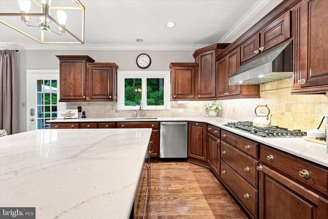 45 HILL RD, Wilmington, DE 19806