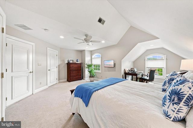 45 HILL RD, Wilmington, DE 19806