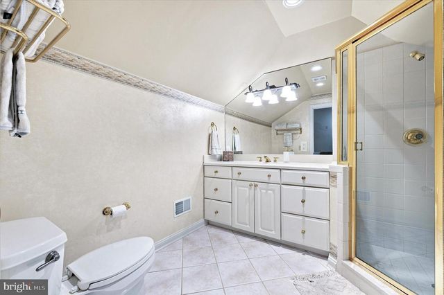 45 HILL RD, Wilmington, DE 19806