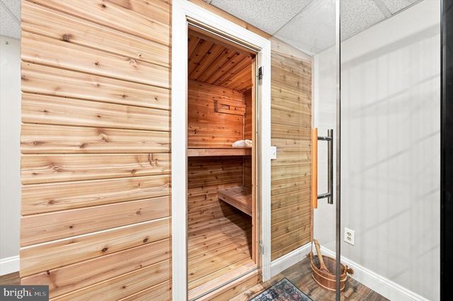45 HILL RD, Wilmington, DE 19806