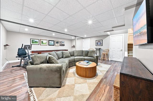 45 HILL RD, Wilmington, DE 19806