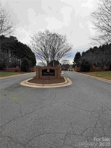 352 Broken Arrow Drive, Statesville, NC 28677