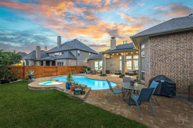 27931 Walsh Crossing Drive, Katy, TX 77494