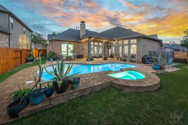 27931 Walsh Crossing Drive, Katy, TX 77494