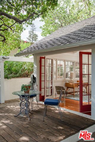 379 Bellefontaine Street, Pasadena, CA 91105