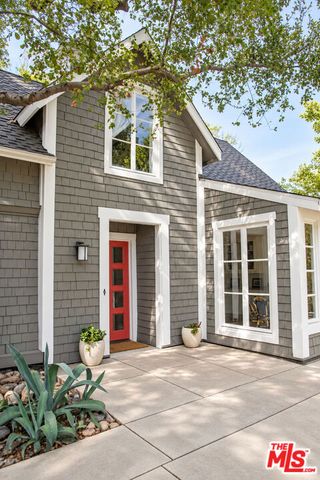 379 Bellefontaine Street, Pasadena, CA 91105
