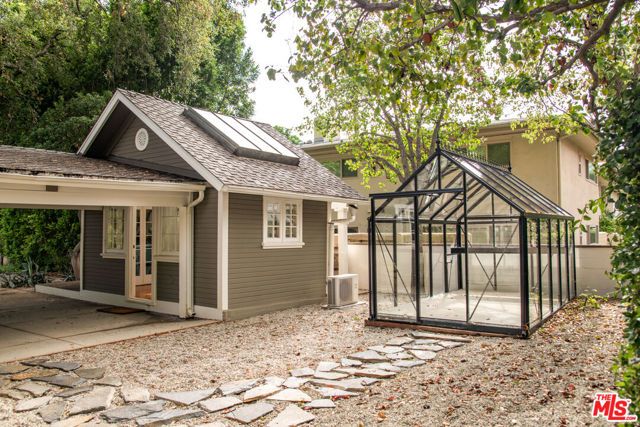 379 Bellefontaine Street, Pasadena, CA 91105