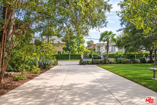 379 Bellefontaine Street, Pasadena, CA 91105