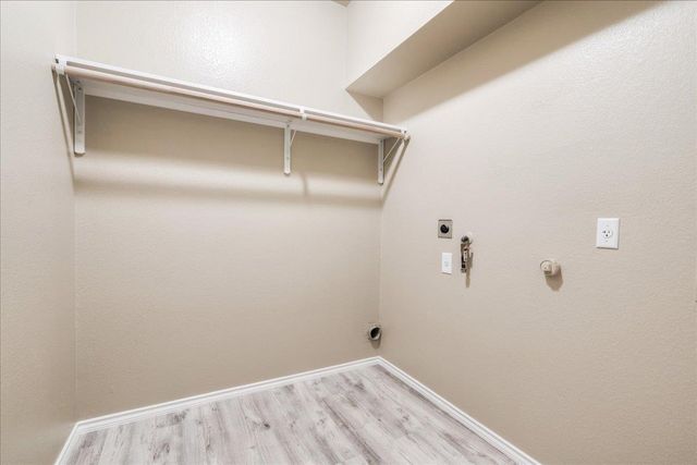 1501 Sweet Leaf LN, Pflugerville, TX 78660