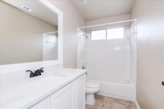 1501 Sweet Leaf LN, Pflugerville, TX 78660
