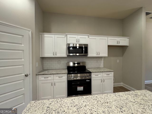 157 Country World Drive, Macon, GA 31211