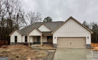 157 Country World Drive, Macon, GA 31211