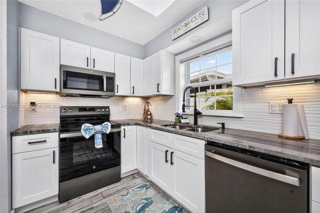 21812 Edgewater Dr, Port Charlotte, FL 33952