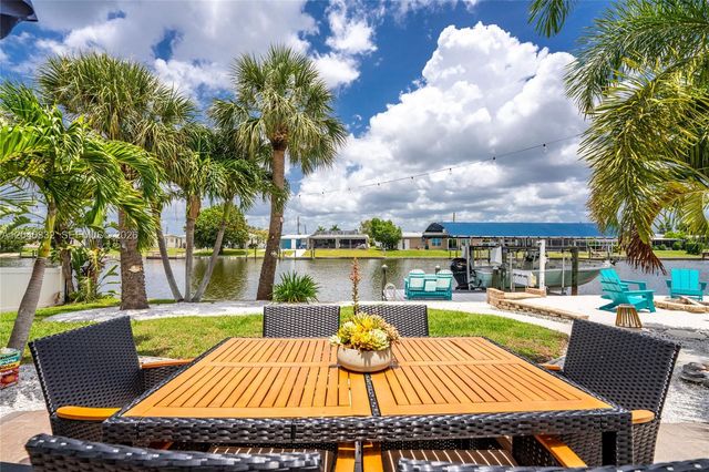 21812 Edgewater Dr, Port Charlotte, FL 33952