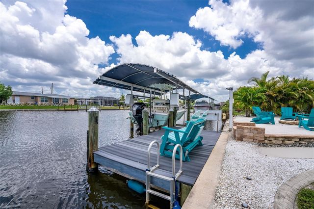 21812 Edgewater Dr, Port Charlotte, FL 33952