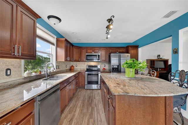 27484 S TWIN LAKES DRIVE, Punta Gorda, FL 33955