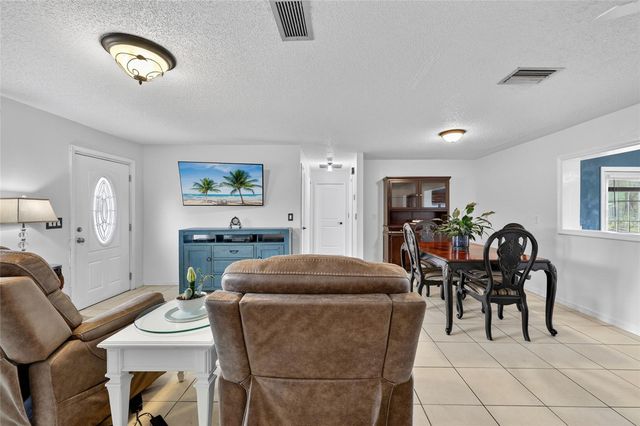 27484 S TWIN LAKES DRIVE, Punta Gorda, FL 33955