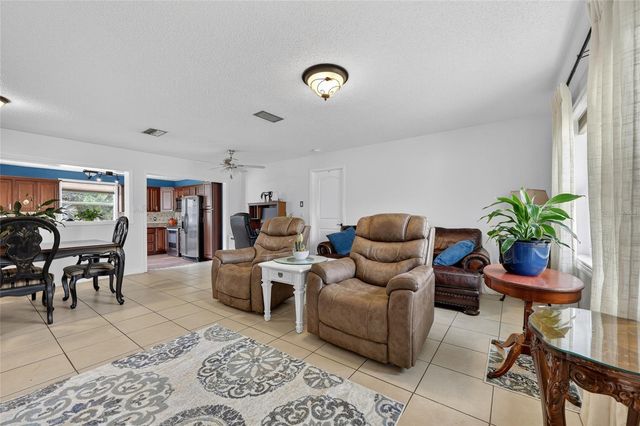 27484 S TWIN LAKES DRIVE, Punta Gorda, FL 33955