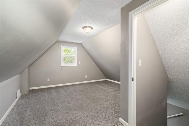 307 NW 63rd Terrace, Kansas City, MO 64118