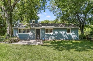 307 NW 63rd Terrace, Kansas City, MO 64118