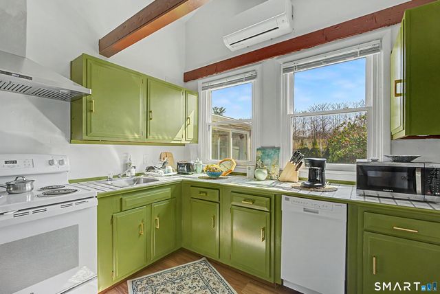 394 Clintonville Road, North Haven, CT 06473