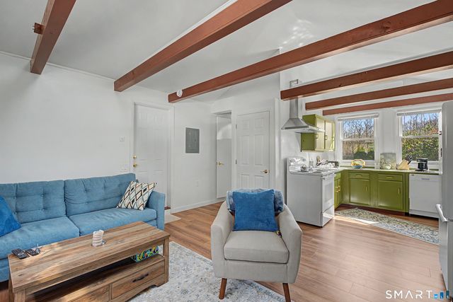 394 Clintonville Road, North Haven, CT 06473