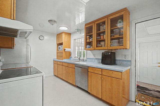 394 Clintonville Road, North Haven, CT 06473