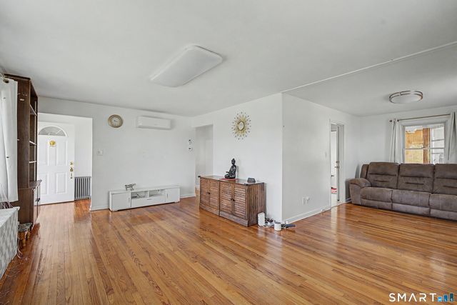 394 Clintonville Road, North Haven, CT 06473