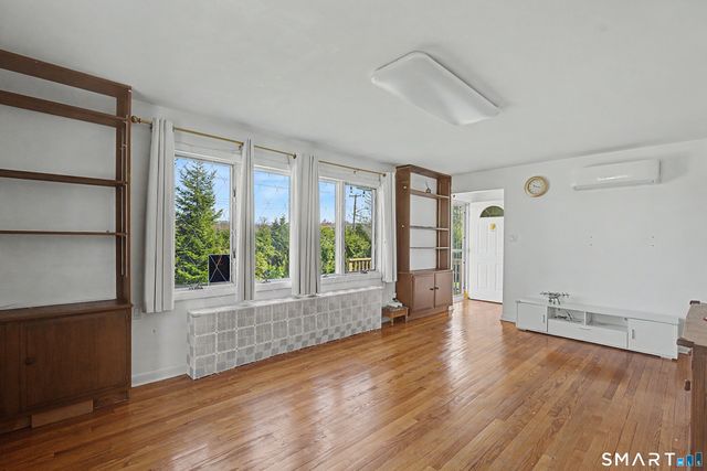 394 Clintonville Road, North Haven, CT 06473