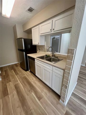 12755 Mill Ridge Drive 606, Cypress, TX 77429