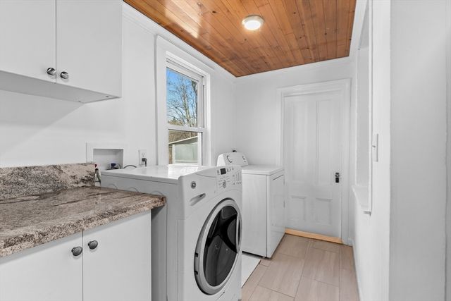 359 Hartford, Bellingham, MA 02019