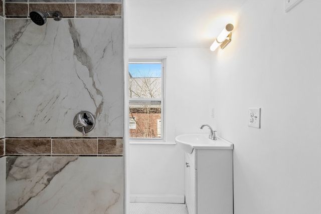 359 Hartford, Bellingham, MA 02019