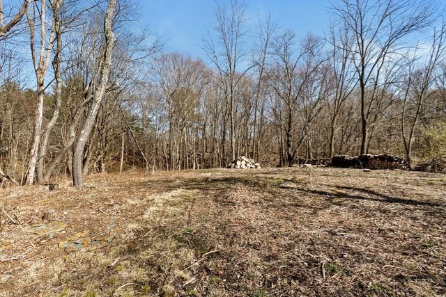 359 Hartford, Bellingham, MA 02019