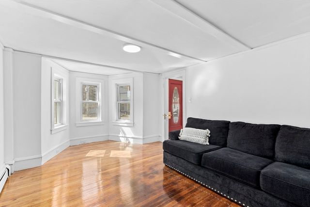 359 Hartford, Bellingham, MA 02019