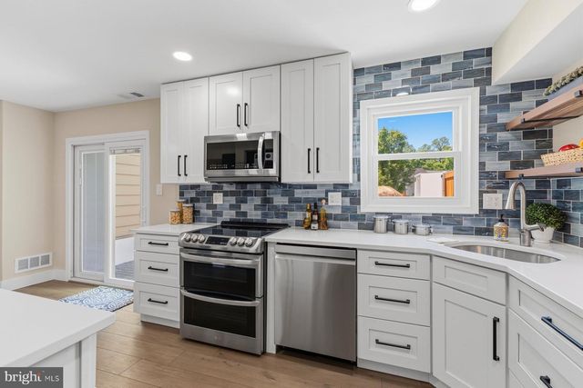 6028 SWEET DALE CT, Springfield, VA 22152
