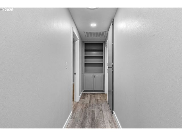 387 CIENAGA Ln, Grants Pass, OR 97526