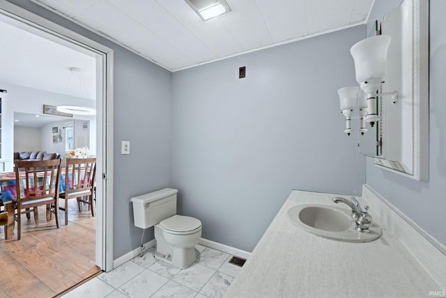 315 N Walnut Street, Columbia City, IN 46725