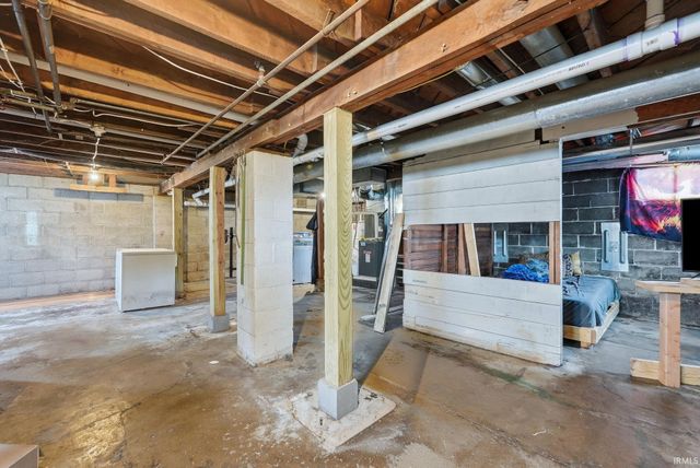 315 N Walnut Street, Columbia City, IN 46725