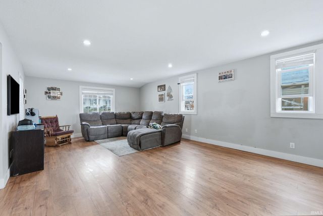 315 N Walnut Street, Columbia City, IN 46725