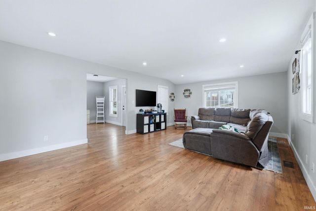 315 N Walnut Street, Columbia City, IN 46725