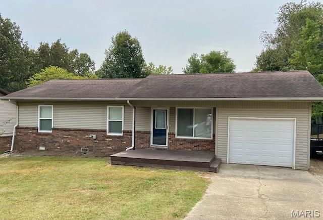 15368 Arrowhead Lane, Dexter, MO 63841