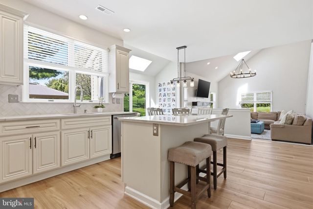 1413 RIDGEWOOD LN, Newtown, PA 18940