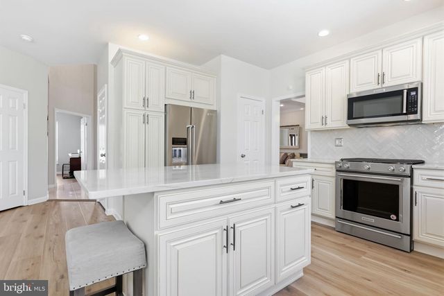 1413 RIDGEWOOD LN, Newtown, PA 18940